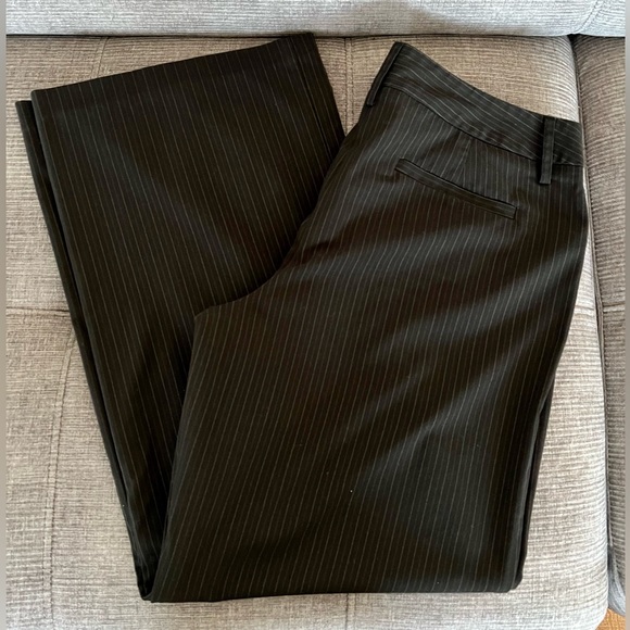 Women’s Trouser Pinstripe - Picture 4 of 4